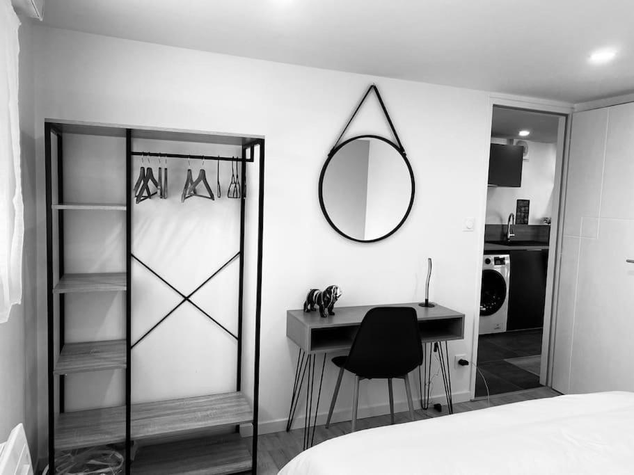 L'Atelier D'Emilie Lägenhet Bessines Exteriör bild
